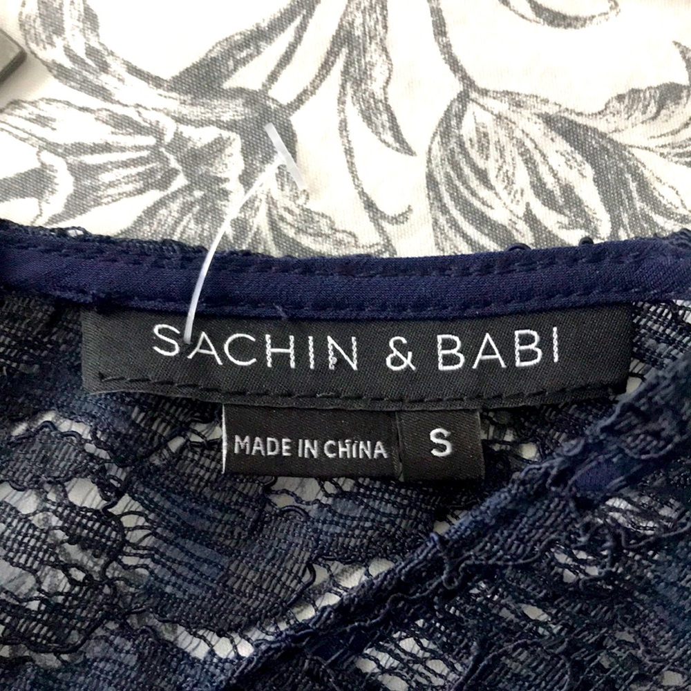 Gorgeous Sachin + Babi Lace Sleeveless Tunic Top NWOT Size S